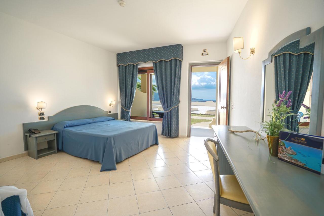 Hotel Scoglio Del Leone Zambrone Exterior foto