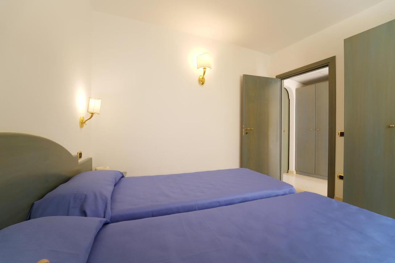 Hotel Scoglio Del Leone Zambrone Exterior foto